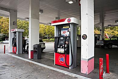 《法外枭雄：滚石城》开场13分钟实机演示